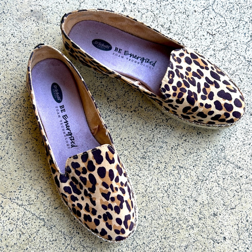 Dr. Scholl’s Microsuede Leopard Print Loafer with Espadrille Mid-Sole Size 8M